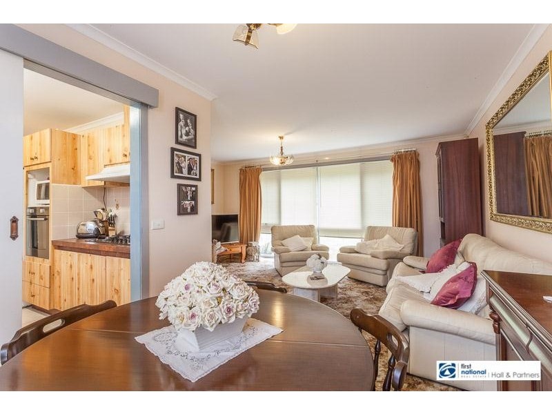 3 Sienna Crescent, Endeavour Hills VIC 3802