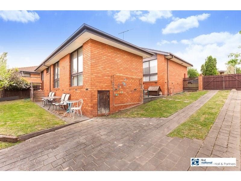 3 Sienna Crescent, Endeavour Hills VIC 3802