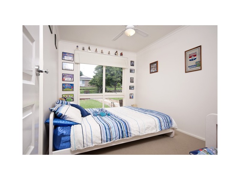 21 Zachary Hicks Crescent, Endeavour Hills VIC 3802