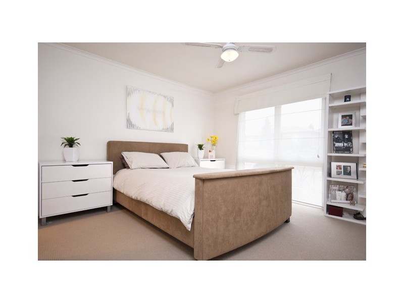 21 Zachary Hicks Crescent, Endeavour Hills VIC 3802