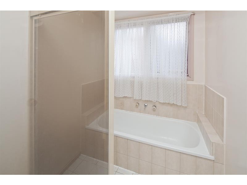 5 Leigh Court, Doveton VIC 3177