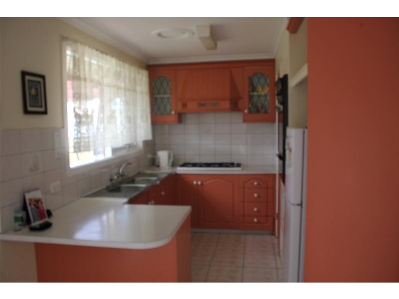 62 John Fawkner Drive, Endeavour Hills VIC 3802