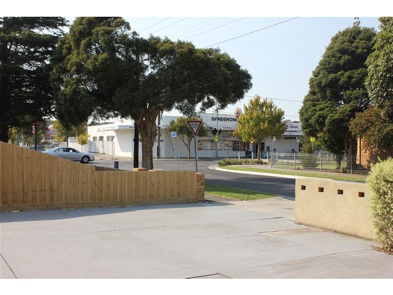 3/15 Wilma Avenue, Dandenong North VIC 3175