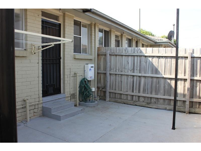 3/15 Wilma Avenue, Dandenong North VIC 3175