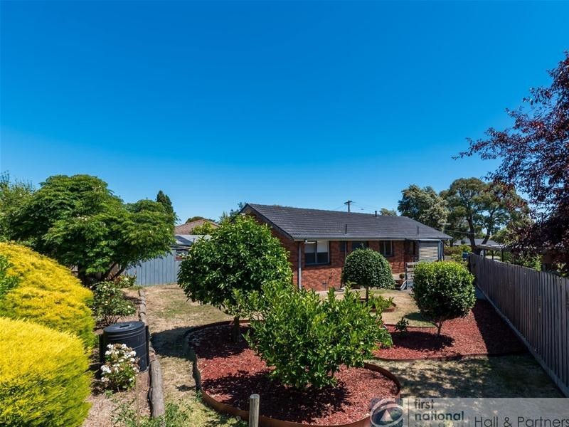 8 Eppalock Court, Noble Park North VIC 3174