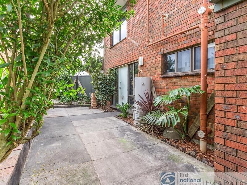 1/139 Princes Highway, Dandenong VIC 3175