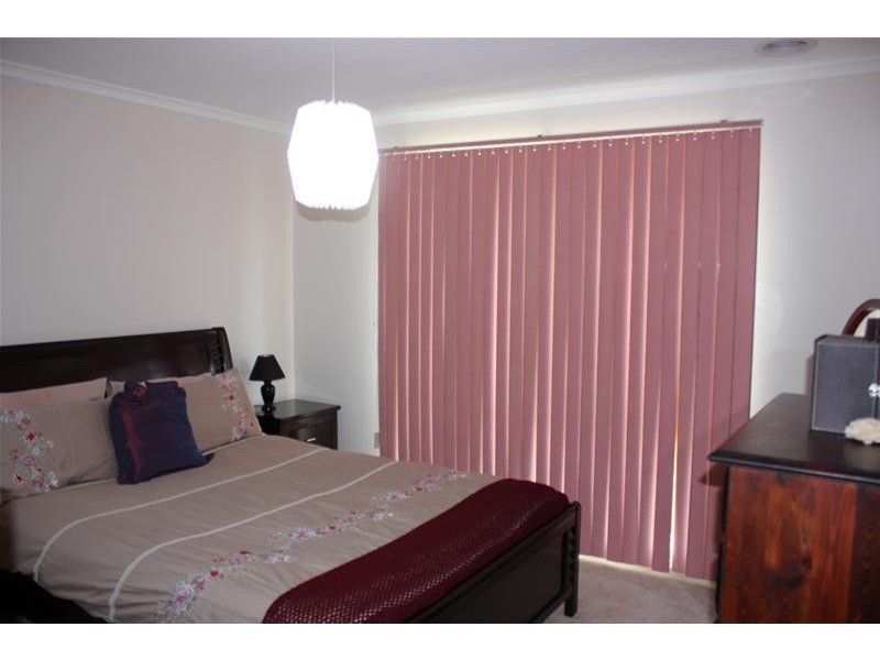 2/3 Louise Court, Hallam VIC 3803