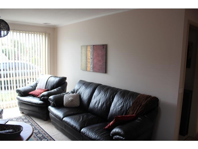 2/3 Louise Court, Hallam VIC 3803