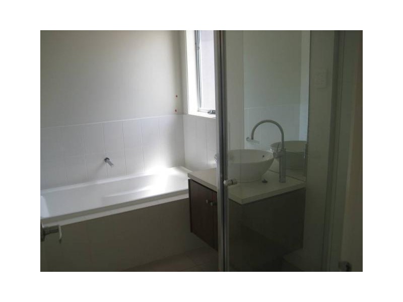 2/105 Keneally Street, Dandenong VIC 3175