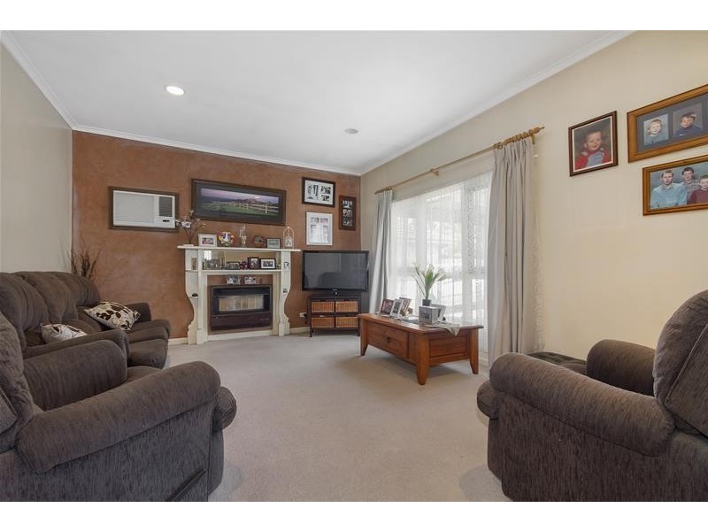 5 Hillside Avenue, Dandenong North VIC 3175