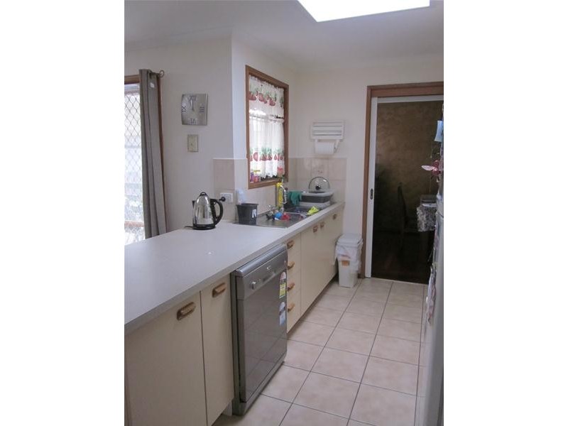 28 John Hunter Drive, Endeavour Hills VIC 3802