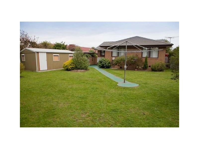 27 Jolimont Avenue, Mulgrave VIC 3170