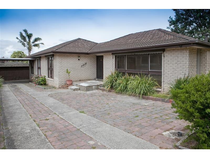 33 Lotus Crescent, Mulgrave VIC 3170