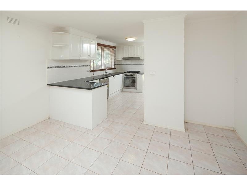 33 Lotus Crescent, Mulgrave VIC 3170