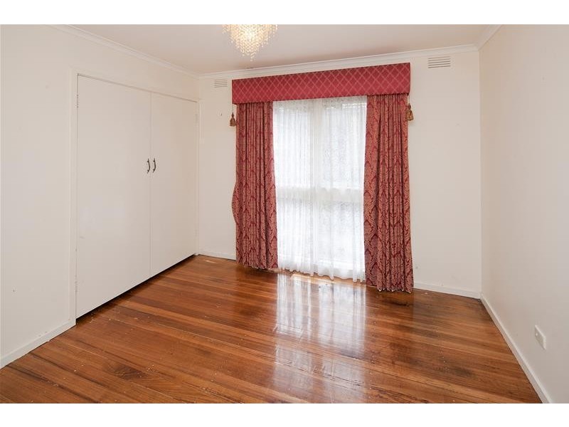 33 Lotus Crescent, Mulgrave VIC 3170