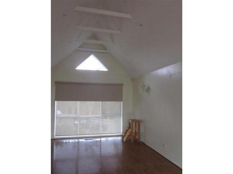 40 John Hunter Drive, Endeavour Hills VIC 3802