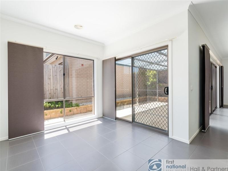 4/2-4 Jolly Street, Dandenong VIC 3175