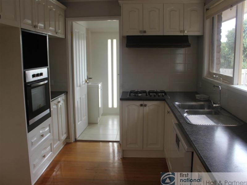 3 Mildura Crescent, Endeavour Hills VIC 3802