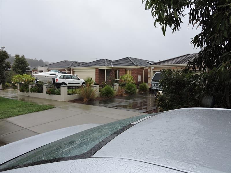 17 Elderberry Way, Pakenham VIC 3810