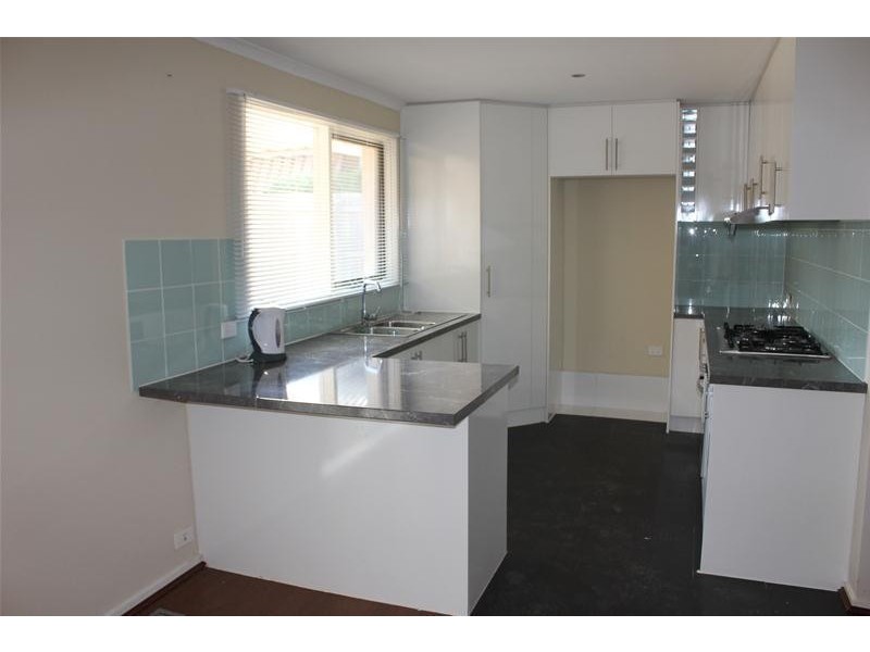 4 Belt Terrace, Endeavour Hills VIC 3802