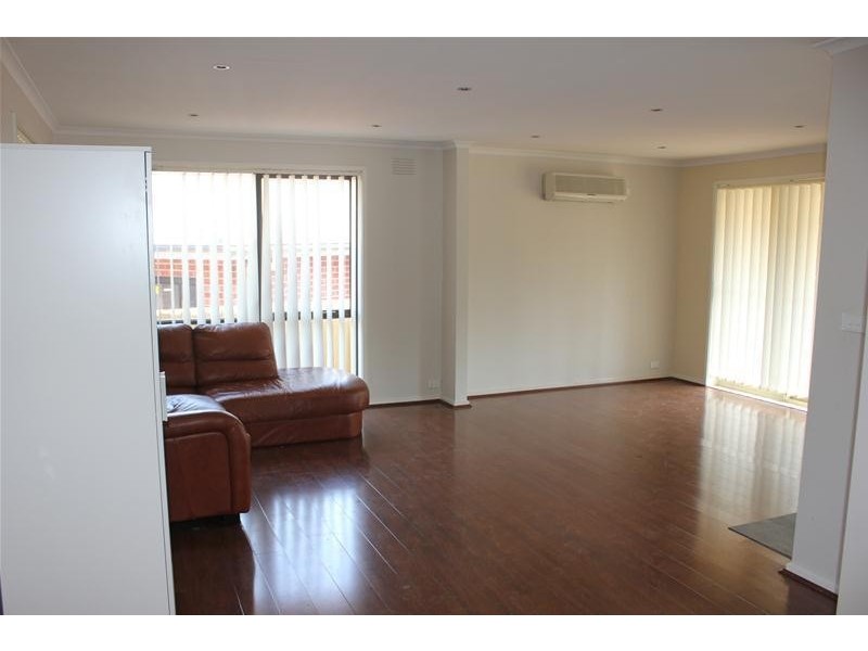 4 Belt Terrace, Endeavour Hills VIC 3802