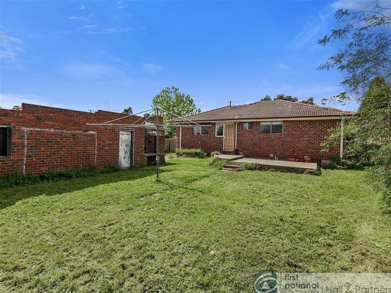 13 Mackie Road, Mulgrave VIC 3170