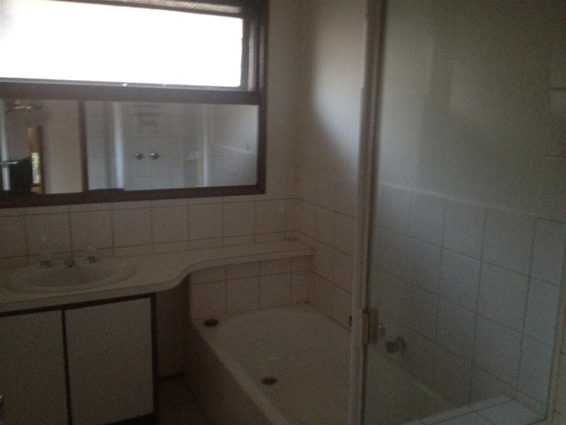 17 Fernbank Crescent, Mulgrave VIC 3170