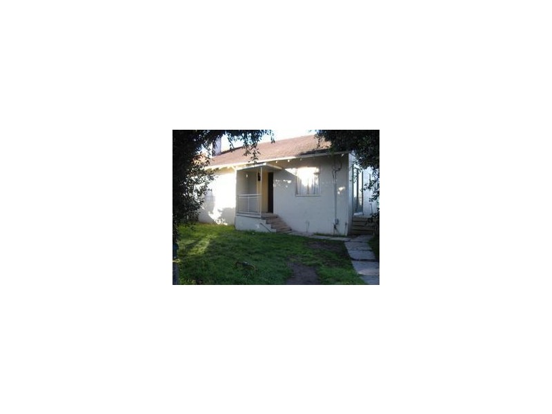 27 Kanooka Grove, Doveton VIC 3177