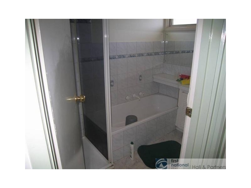 31 Templewood Avenue, Noble Park North VIC 3174