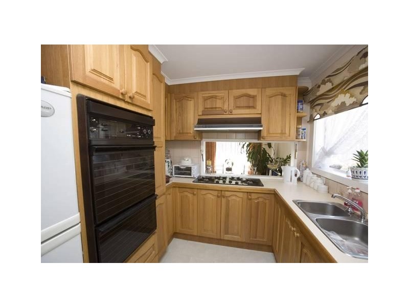 135 Albany Drive, Mulgrave VIC 3170