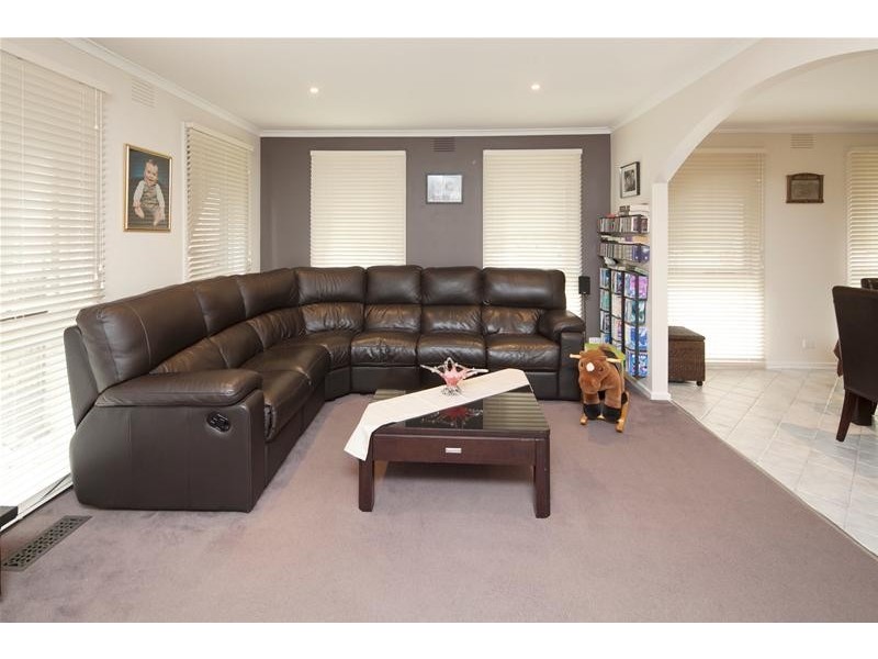 2 Nimbin Court, Noble Park North VIC 3174