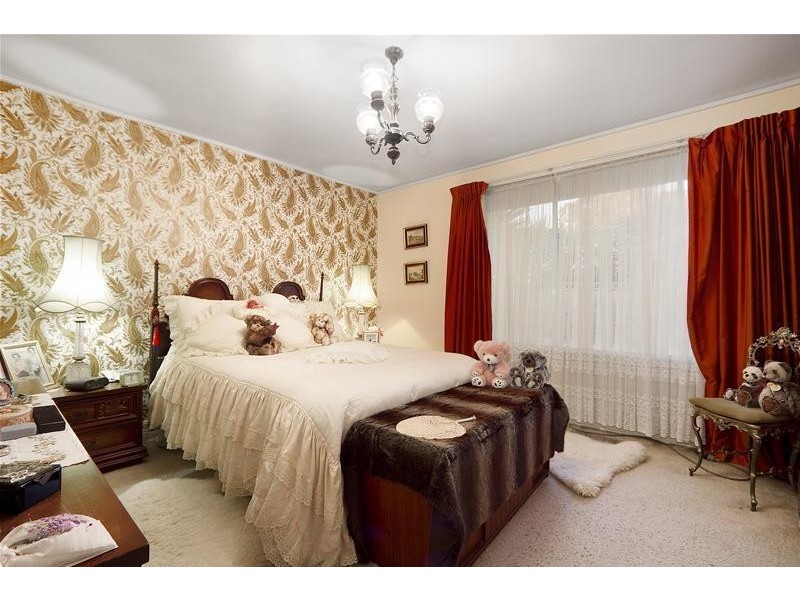 1 Walnut  Court, Mulgrave VIC 3170