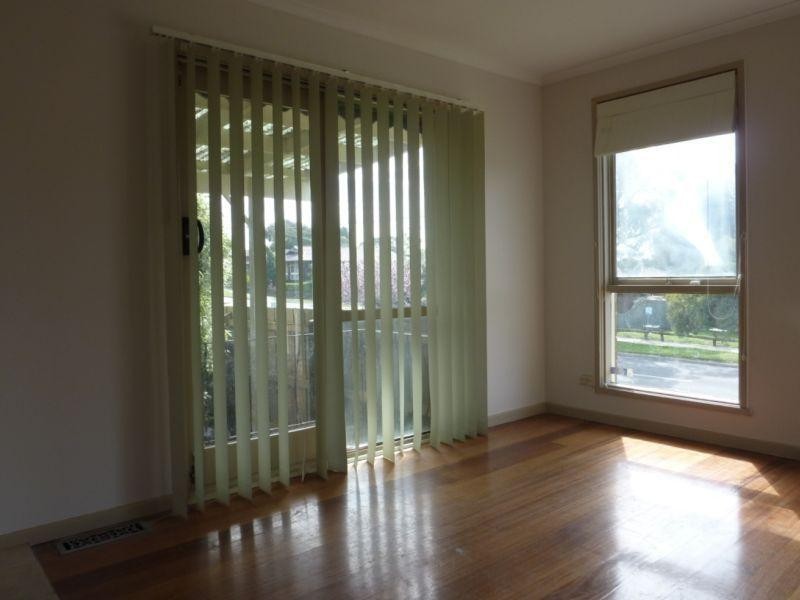 44 Outlook Drive, Dandenong North VIC 3175