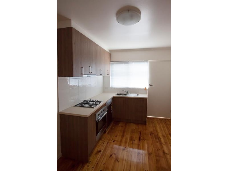 4/19 Oakes Avenue, Clayton South VIC 3169