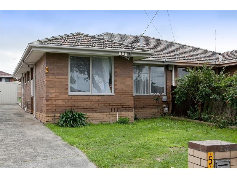 1/5 Third Avenue, Dandenong North VIC 3175