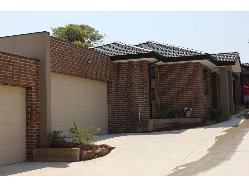 2/19 Alexander Avenue, Dandenong VIC 3175