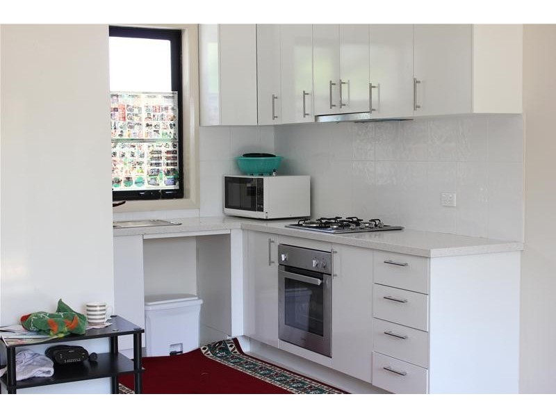 2/19 Alexander Avenue, Dandenong VIC 3175