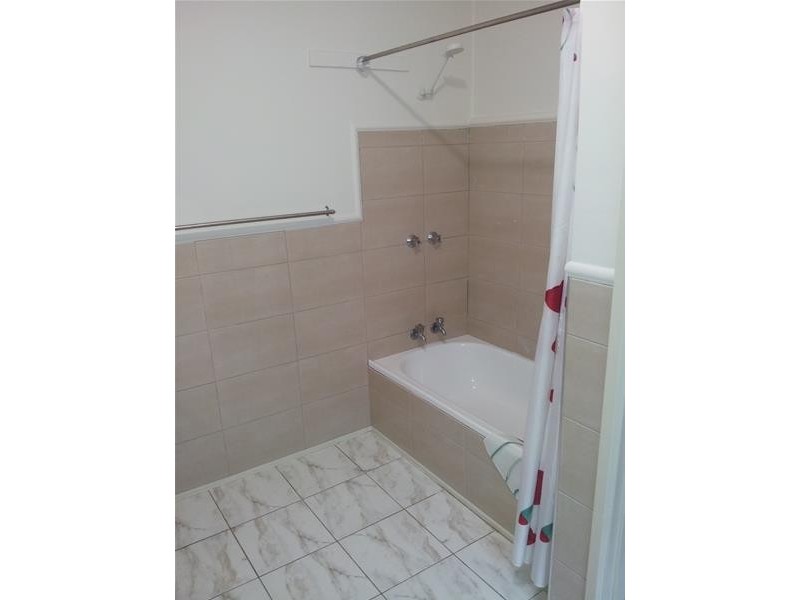 2/10 Loraine Court, Pakenham VIC 3810