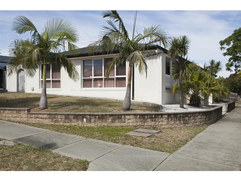 2 Mahon Crescent, Narre Warren VIC 3805