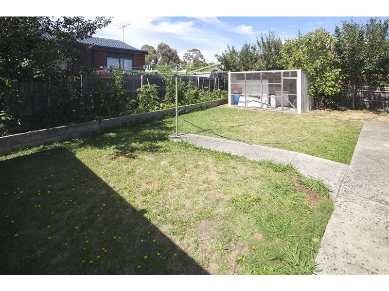 2 Mahon Crescent, Narre Warren VIC 3805
