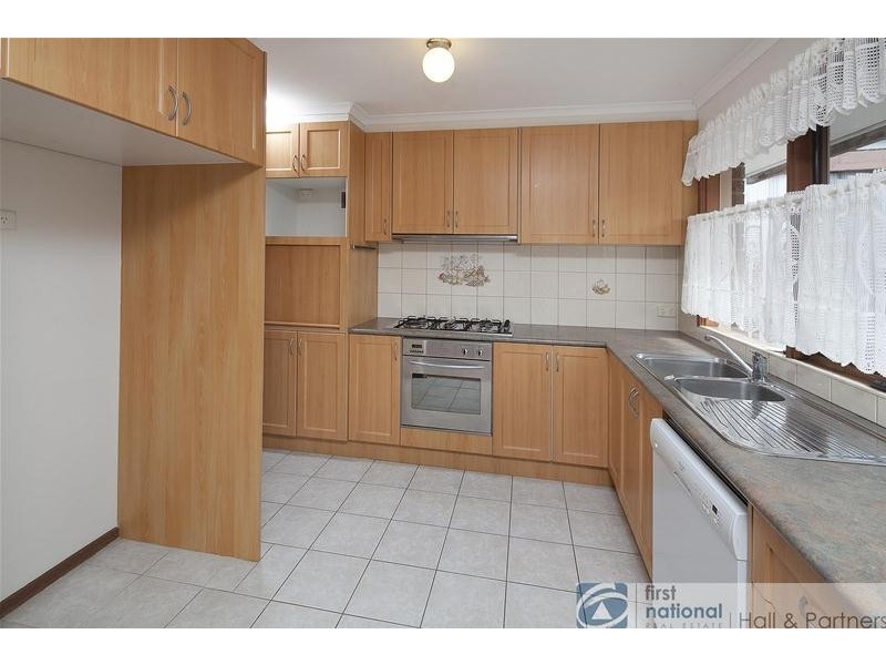 17 Narellan Drive, Hampton Park VIC 3976