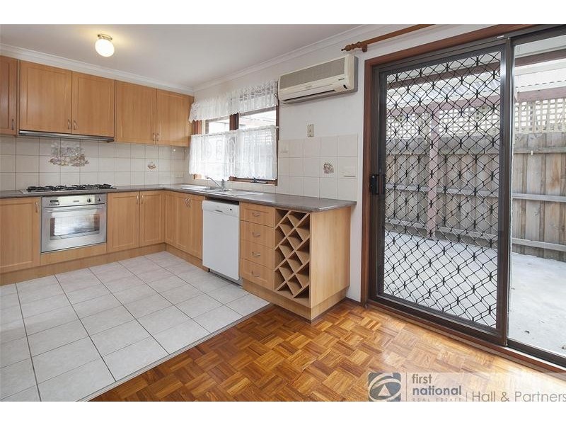 17 Narellan Drive, Hampton Park VIC 3976