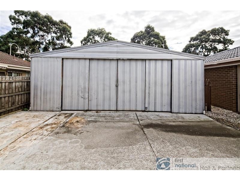 17 Narellan Drive, Hampton Park VIC 3976