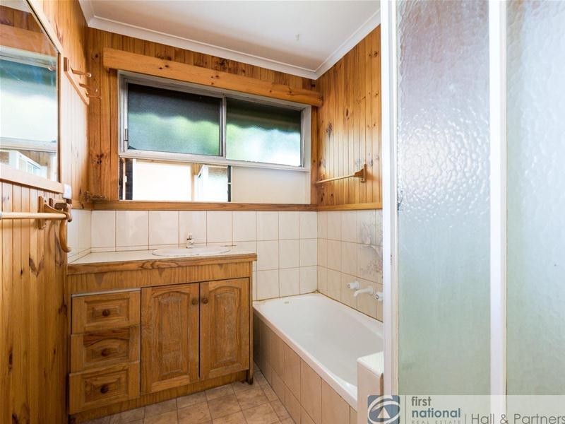 40 Blaxland Drive, Dandenong North VIC 3175