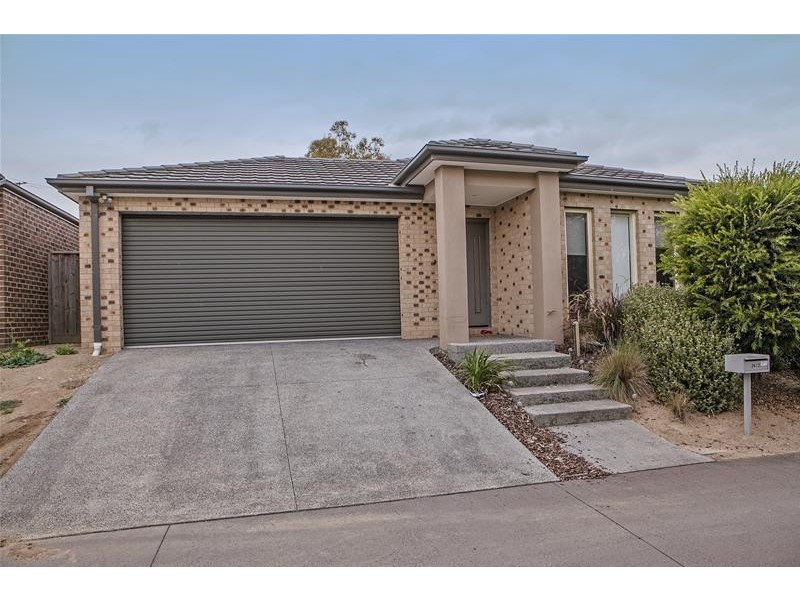 24/21 Kingfisher  Drive, Doveton VIC 3177