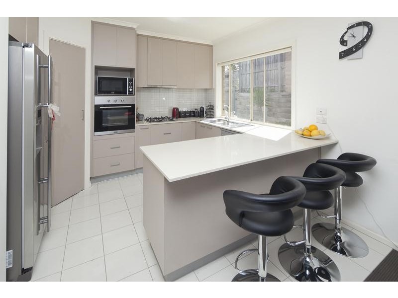 24/21 Kingfisher  Drive, Doveton VIC 3177