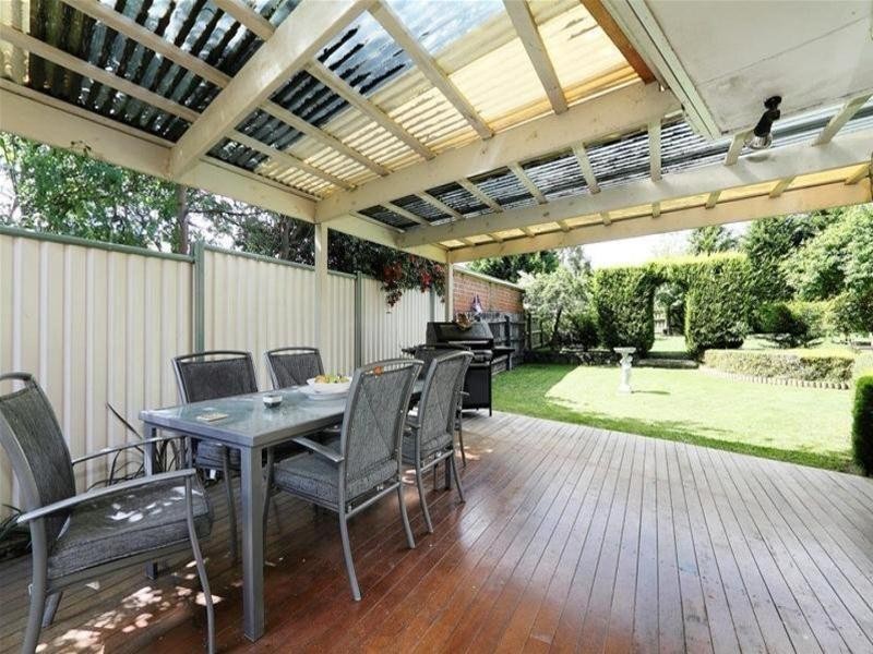 44 Crossdale Rise, Endeavour Hills VIC 3802