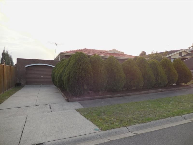 3 Manley Close, Endeavour Hills VIC 3802