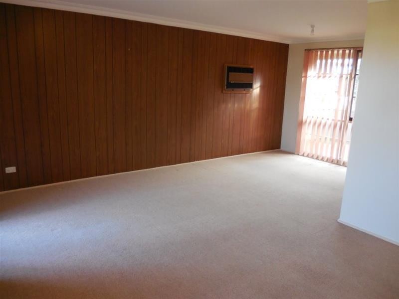 3 Manley Close, Endeavour Hills VIC 3802