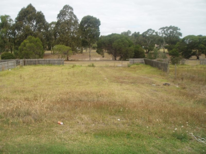 75-77 Paperbark Street, Doveton VIC 3177